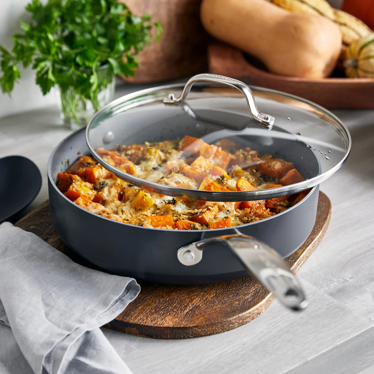 Valencia Pro<br> SKILLET WITH LID, DARK GREY - 28CM - Image 6