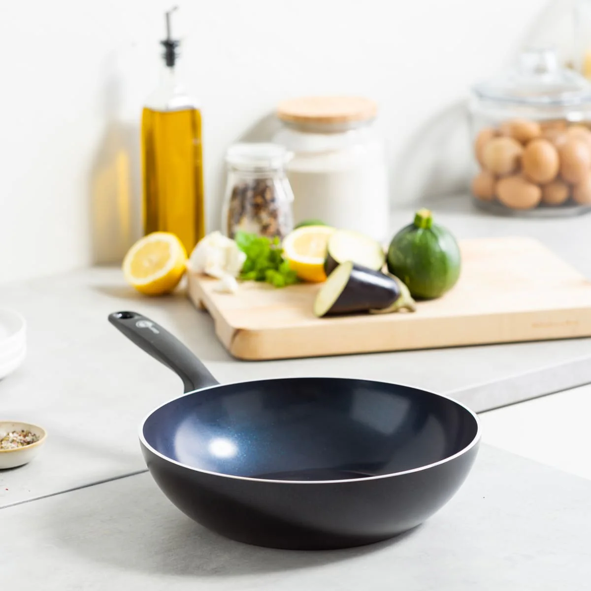 Torino<br> Wok, Black - 28cm - Image 3