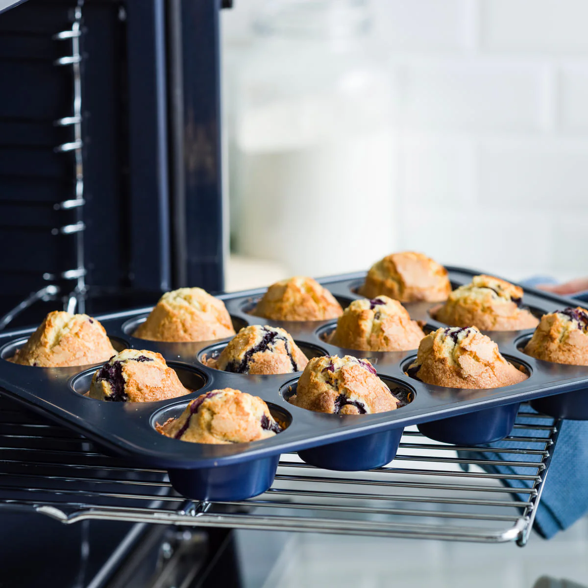 Blue Diamond<br> 12 Cup Muffin Pan - Image 4