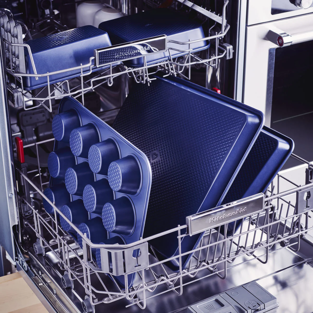 Blue Diamond<br> 12 Cup Muffin Pan - Image 8
