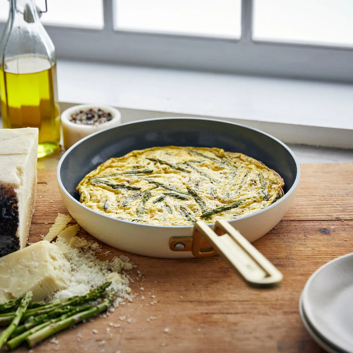 Stanley Tucci™<br> Ceramic Non-stick 20cm and 26cm Frypan Set | Carrara White - Image 3