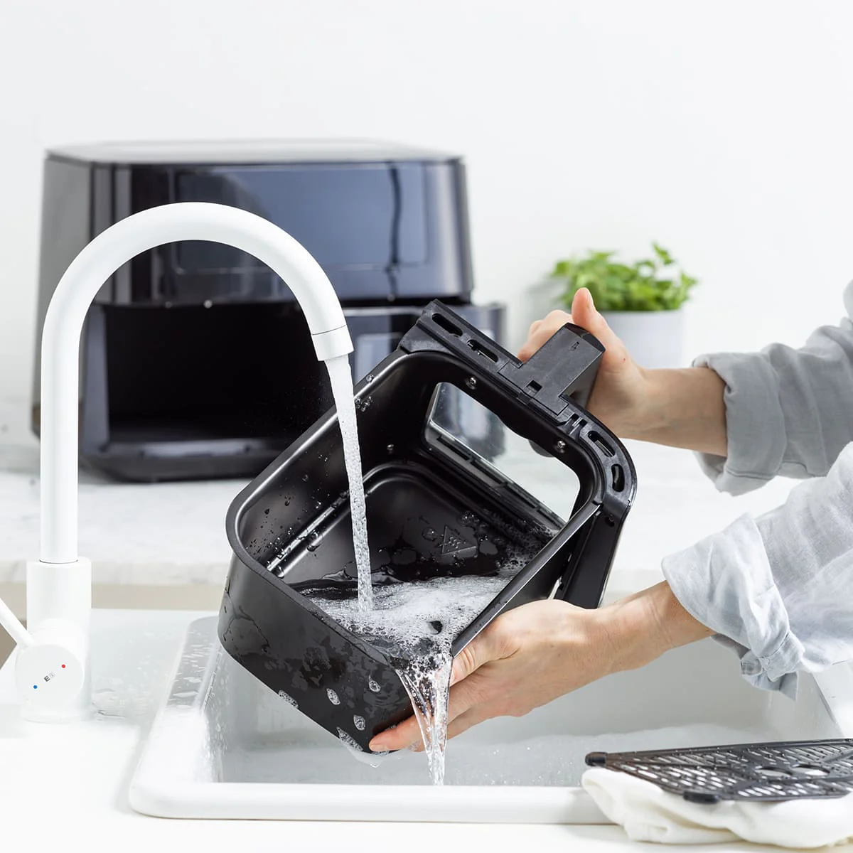 Bistro<br> XXL Dual Zone Air Fryer - Black - Image 7