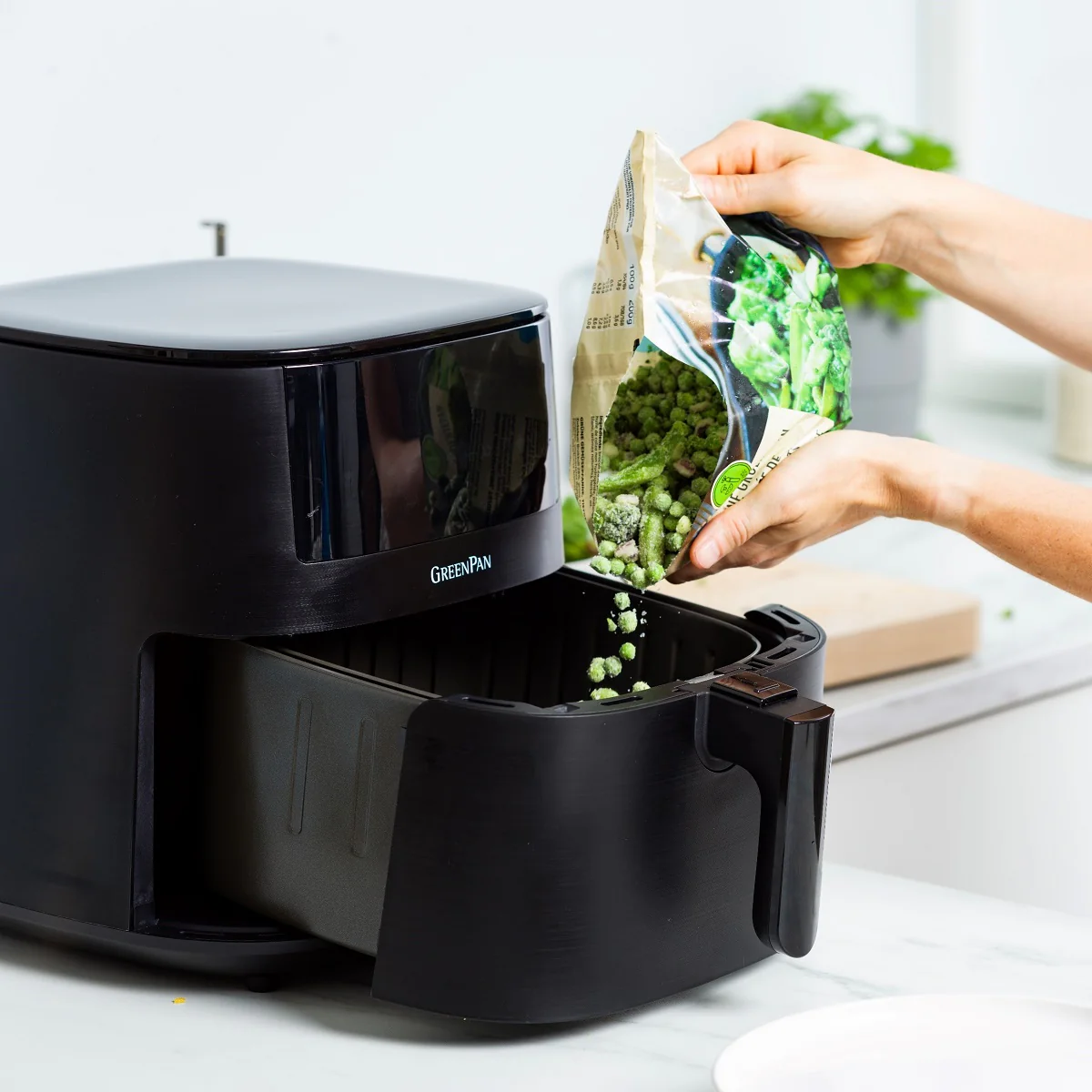 Bistro<br> XXL Air Fryer - Black - Image 4