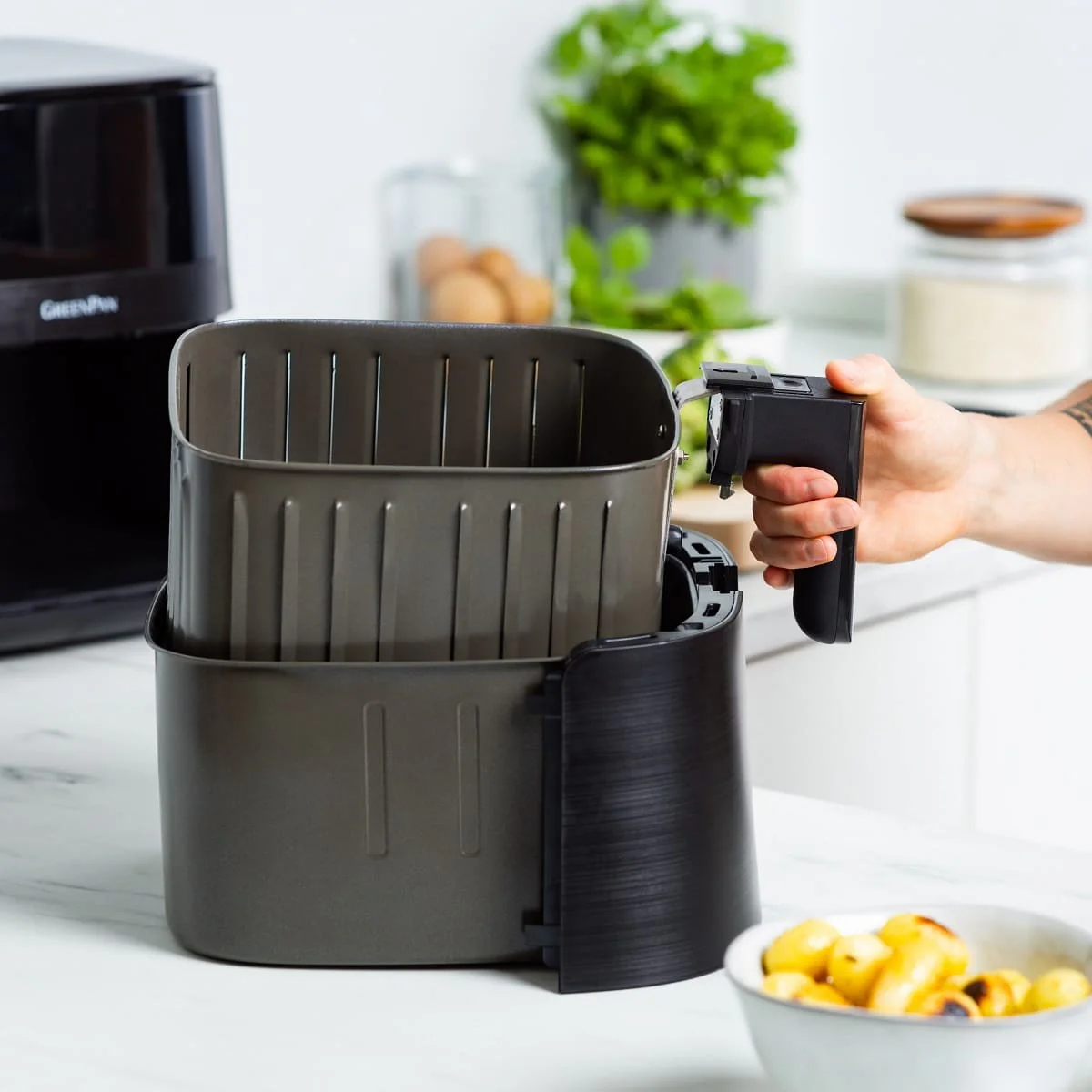 Bistro<br> XXL Air Fryer - Black - Image 5