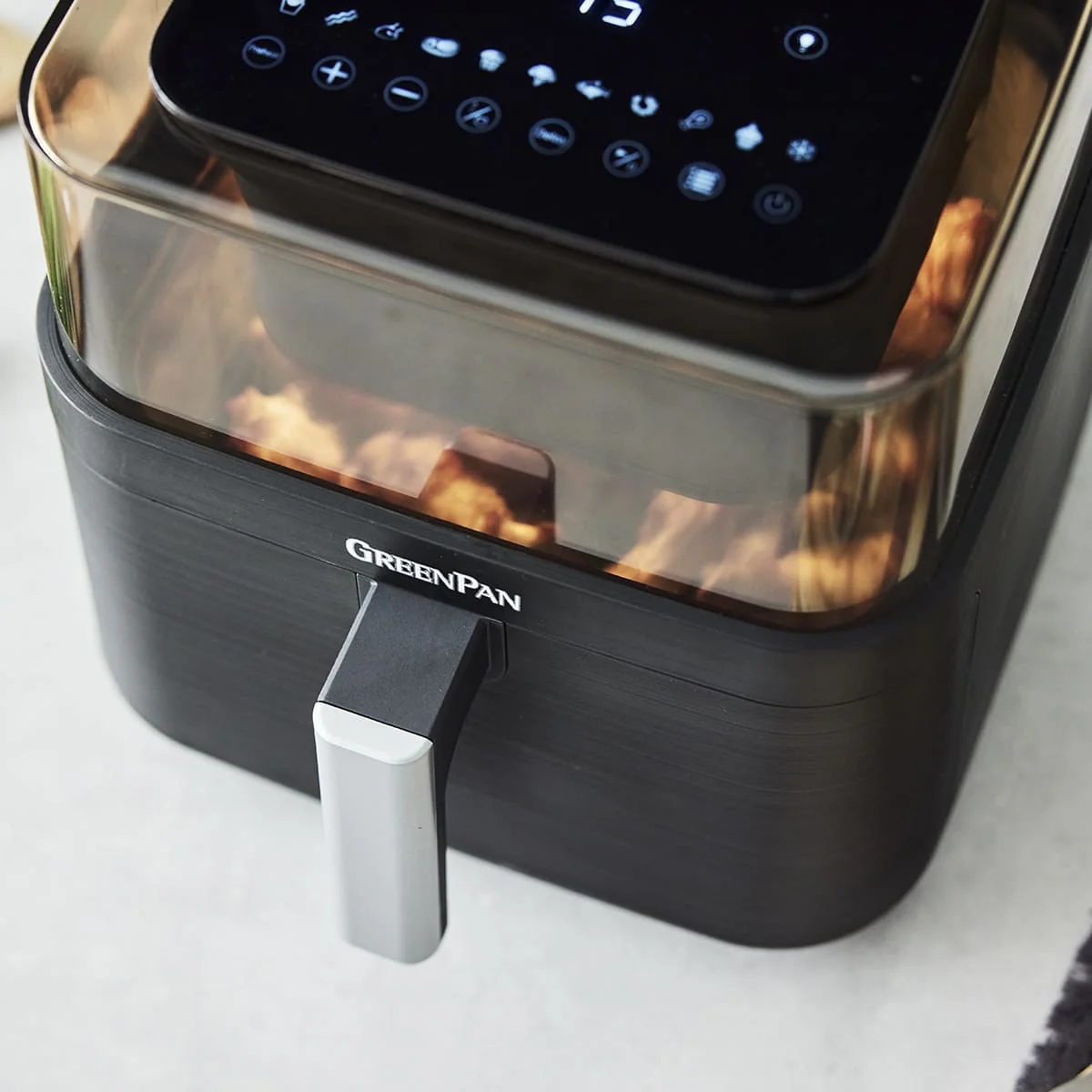 Bistro<br> Air Fryer with See-Thru Lid - Image 4