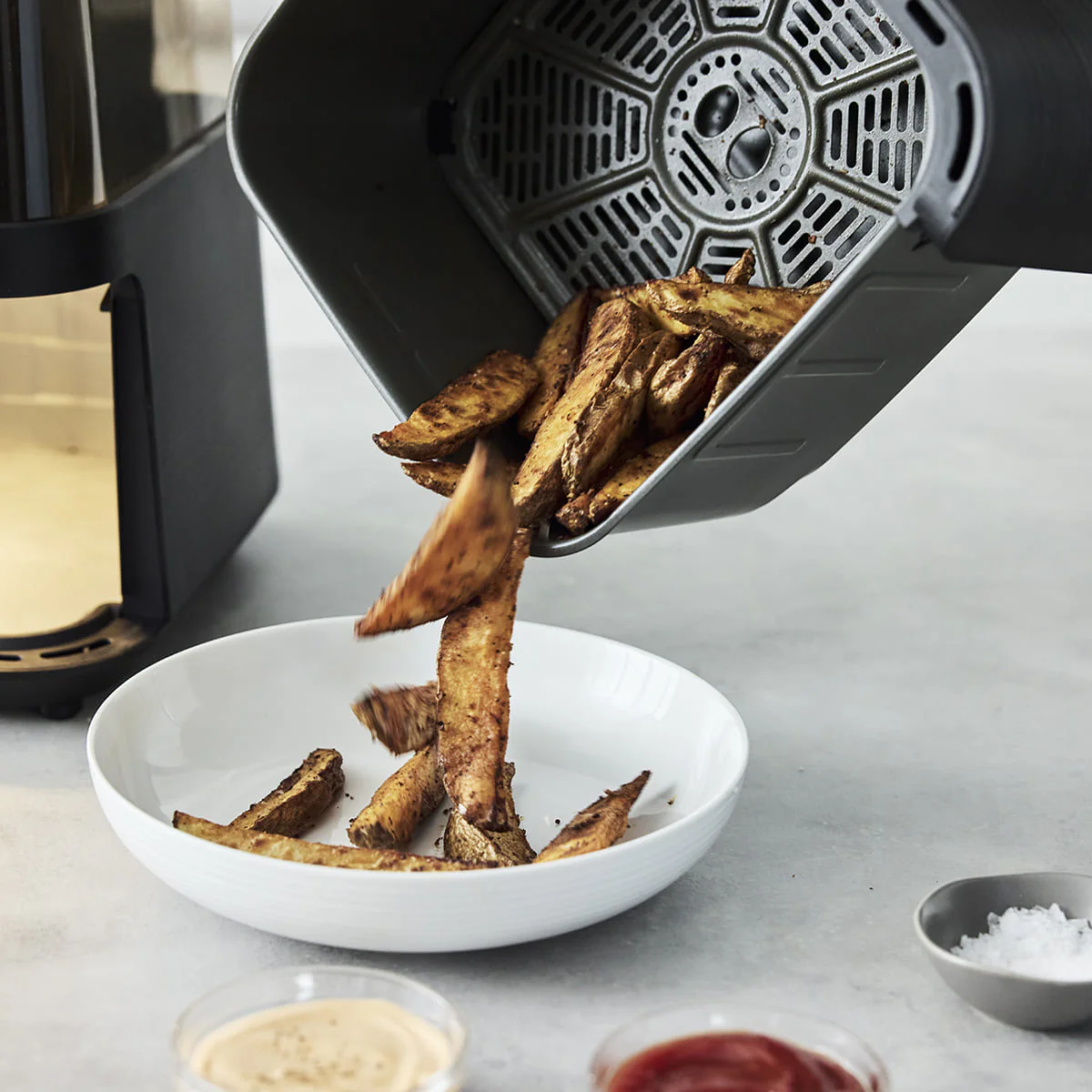Bistro<br> Air Fryer with See-Thru Lid - Image 7