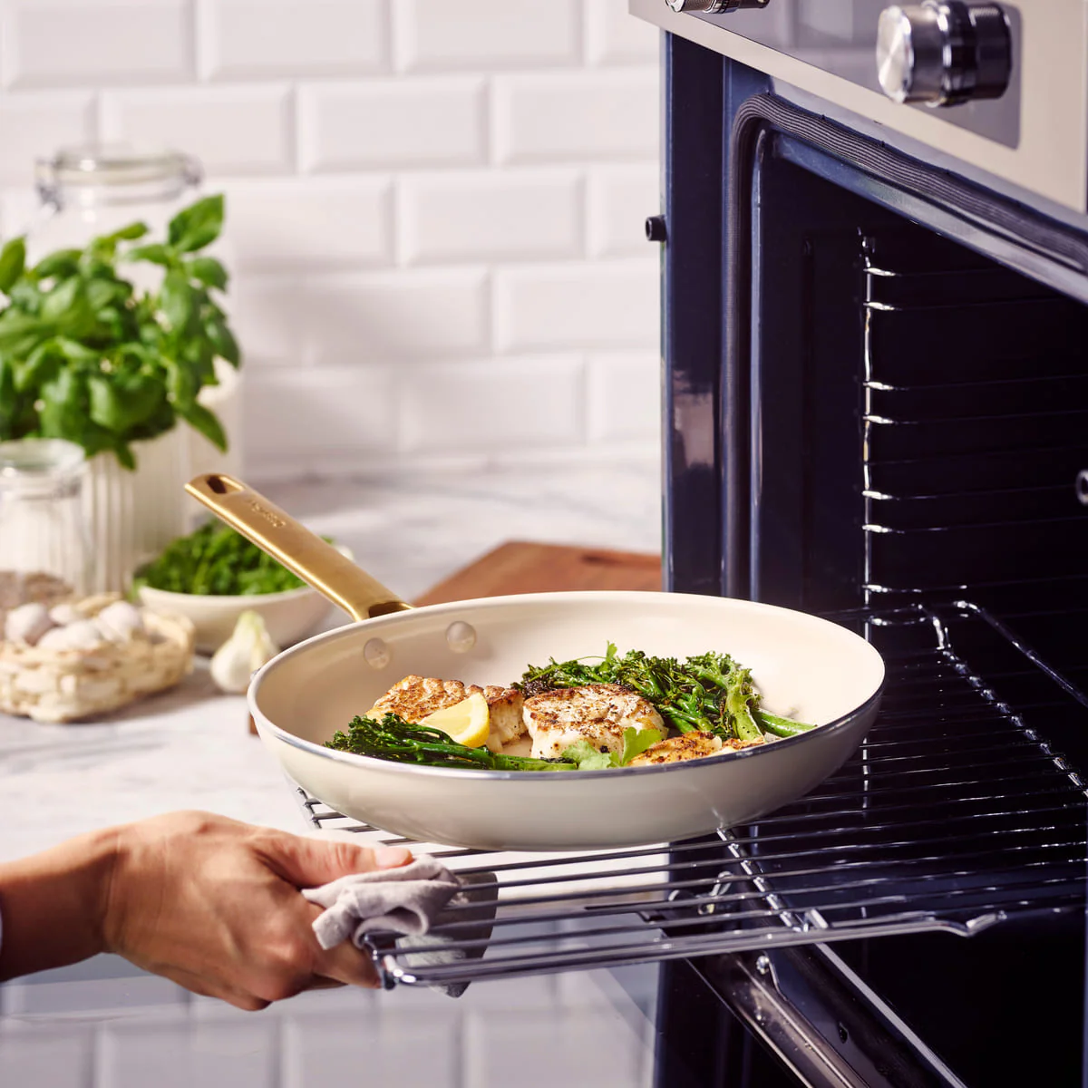 Padova<br> 2pcs Cookware Set, Cream White - 26 & 30 cm - Image 4