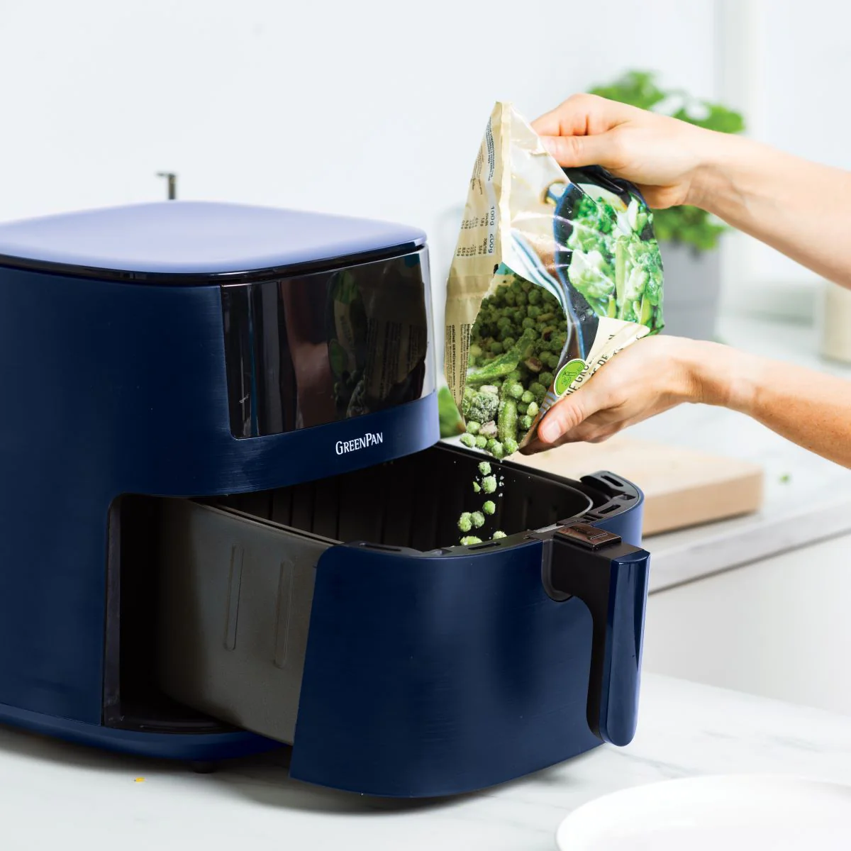 Bistro<br> XXL Air Fryer - Oxford Blue - Image 4