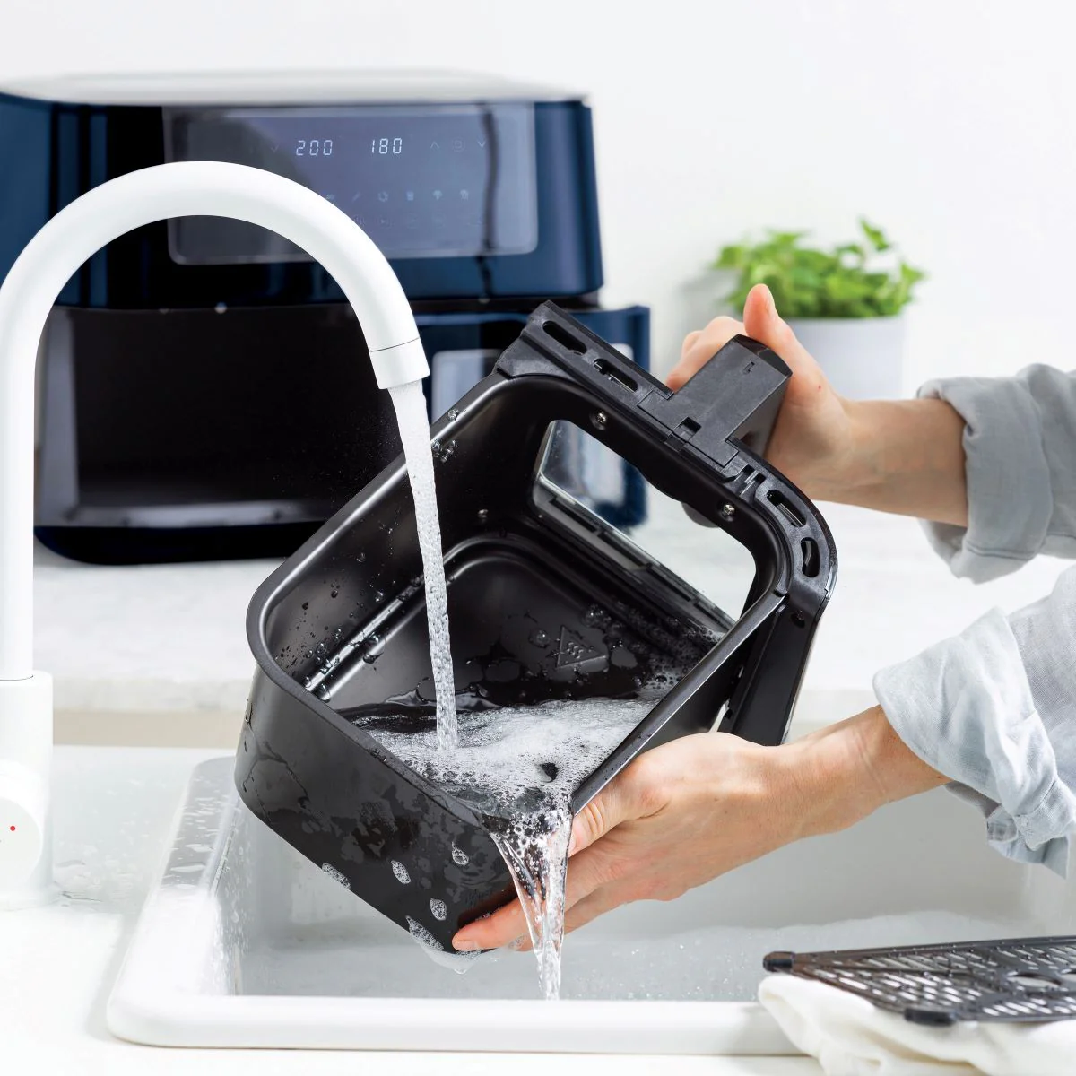 Bistro<br> XXL Dual Zone Air Fryer - Oxford Blue - Image 6