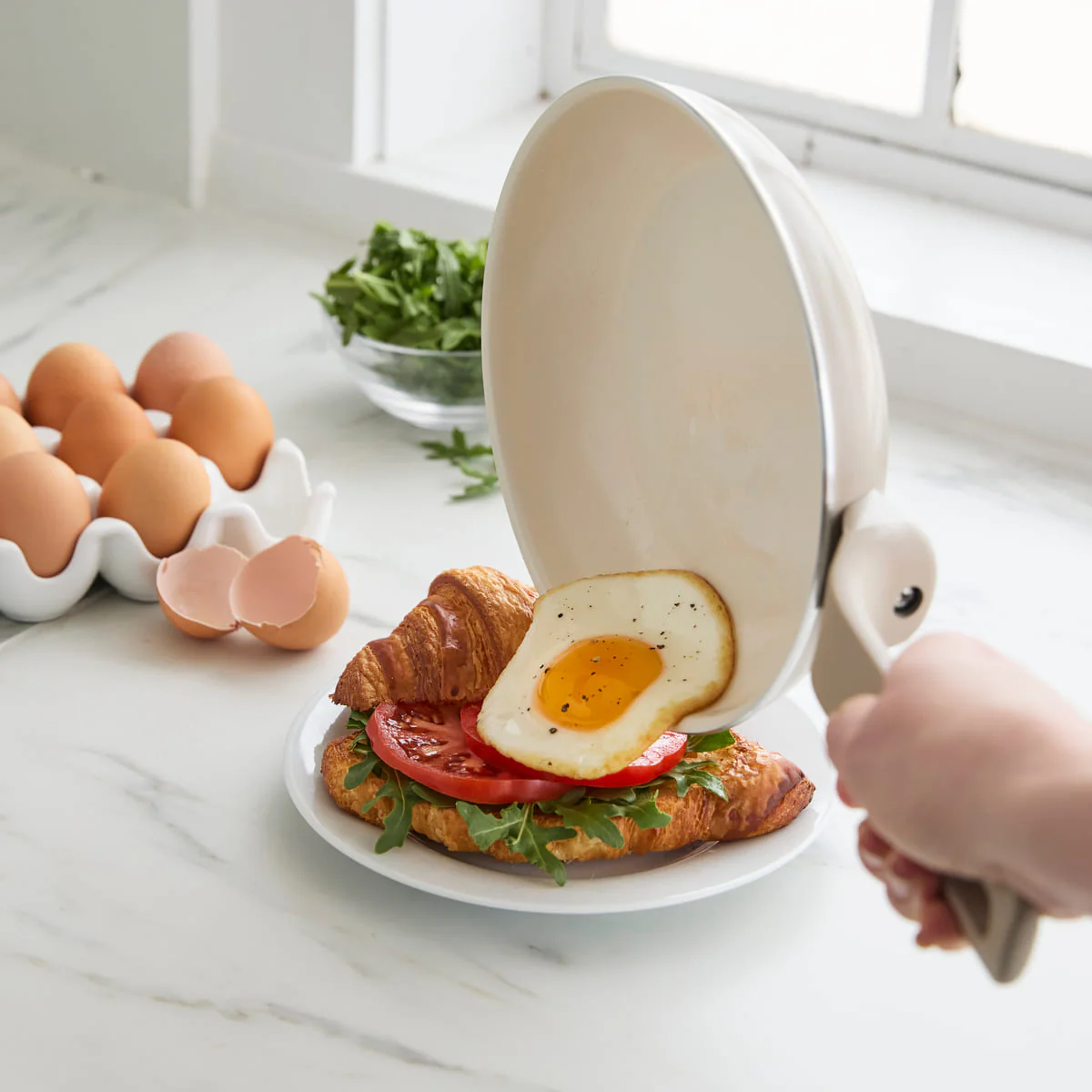 Essence<br> Frying Pan, Taupe - 20cm - Image 3