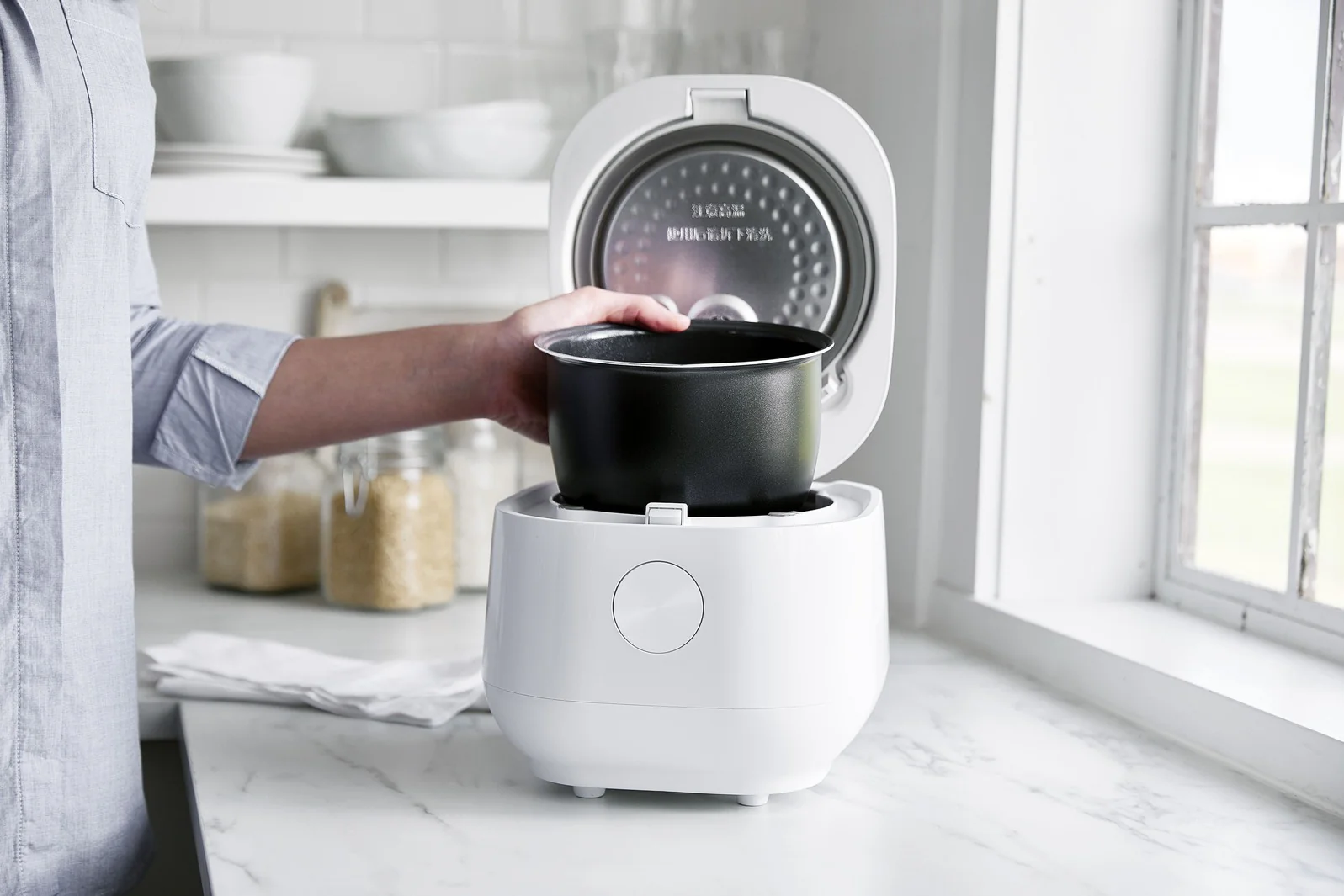 Rice and Grains Cooker<br>White, 2L/8 Cups - Image 3