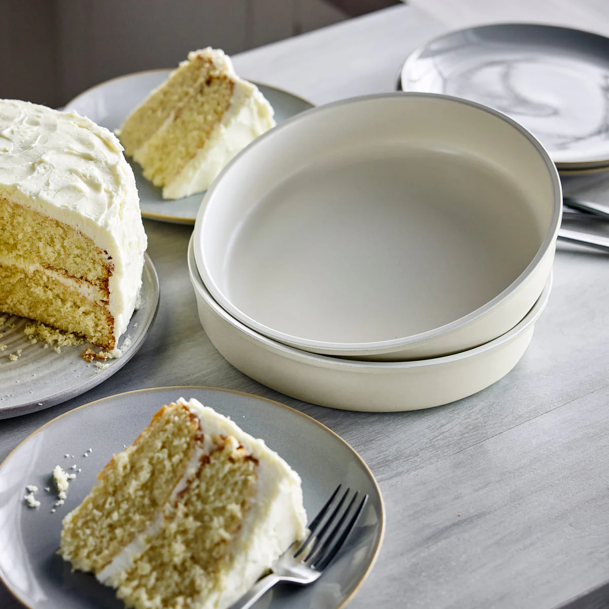 Reserve<br> Round Cakepan, Cream White - 23.4 cm - Image 3