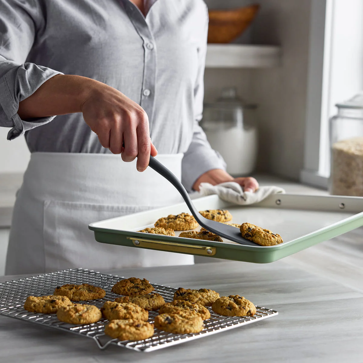 Reserve<br> Cookie Sheet, Sage Green - 30.2 x 25.2 cm - Image 7