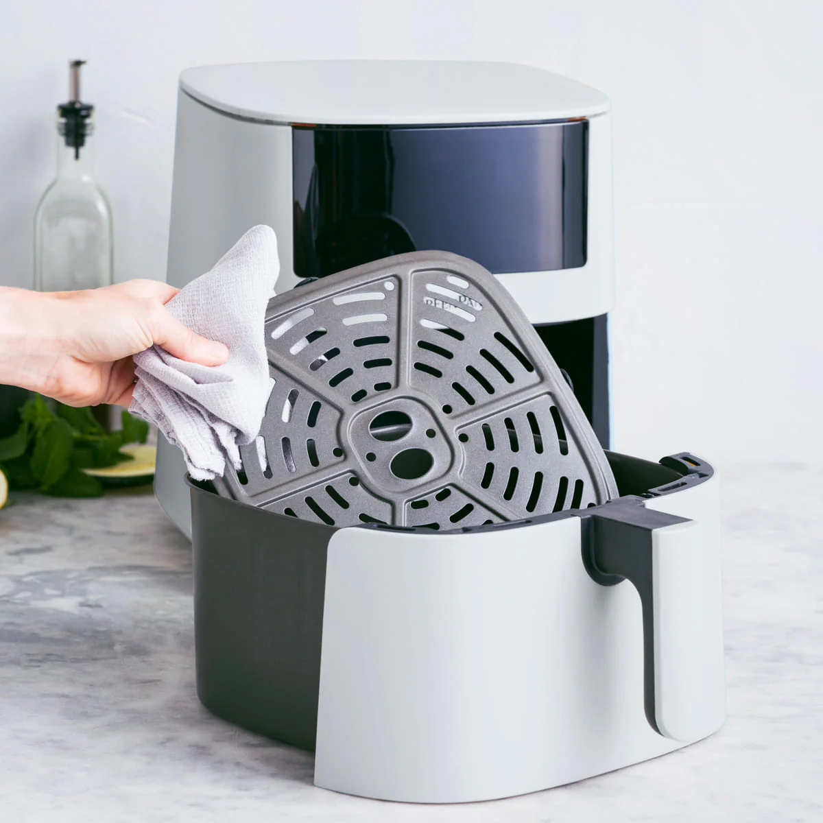 Bistro<br> XXL Coloured Air Fryer - Light Blue - Image 6
