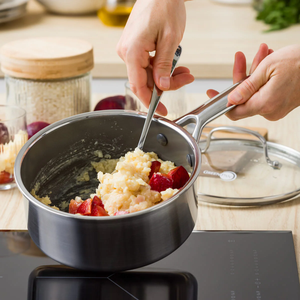 Apex<br> Thermobond Hybrid Ceramic Non-stick Saucepan - 18cm - Image 3