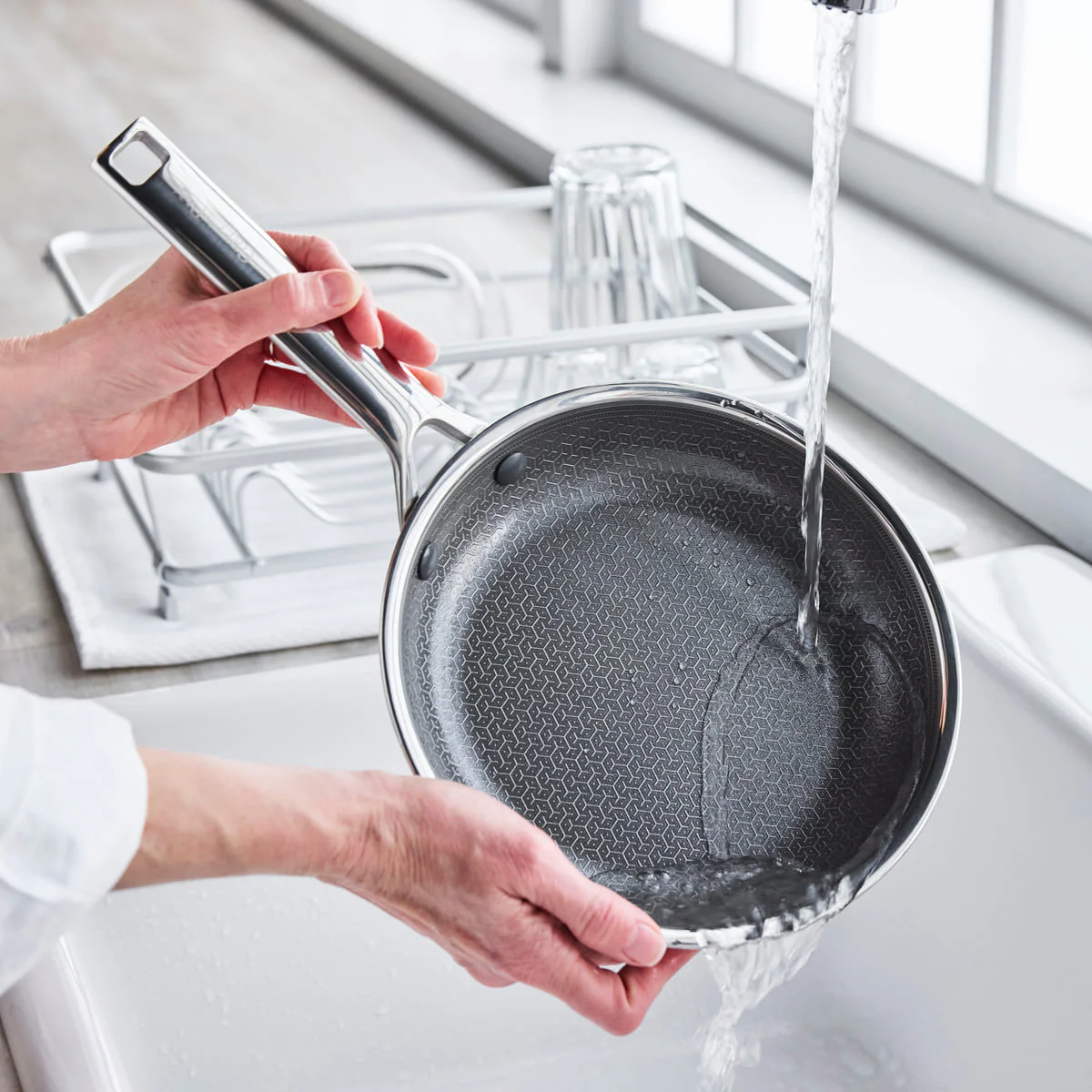 Apex<br> Thermobond Hybrid Ceramic Non-stick Frying Pan - 20cm - Image 4