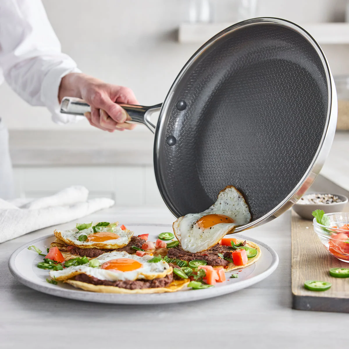 Apex<br> Thermobond Hybrid Ceramic Non-stick Frying Pan - 26cm - Image 2