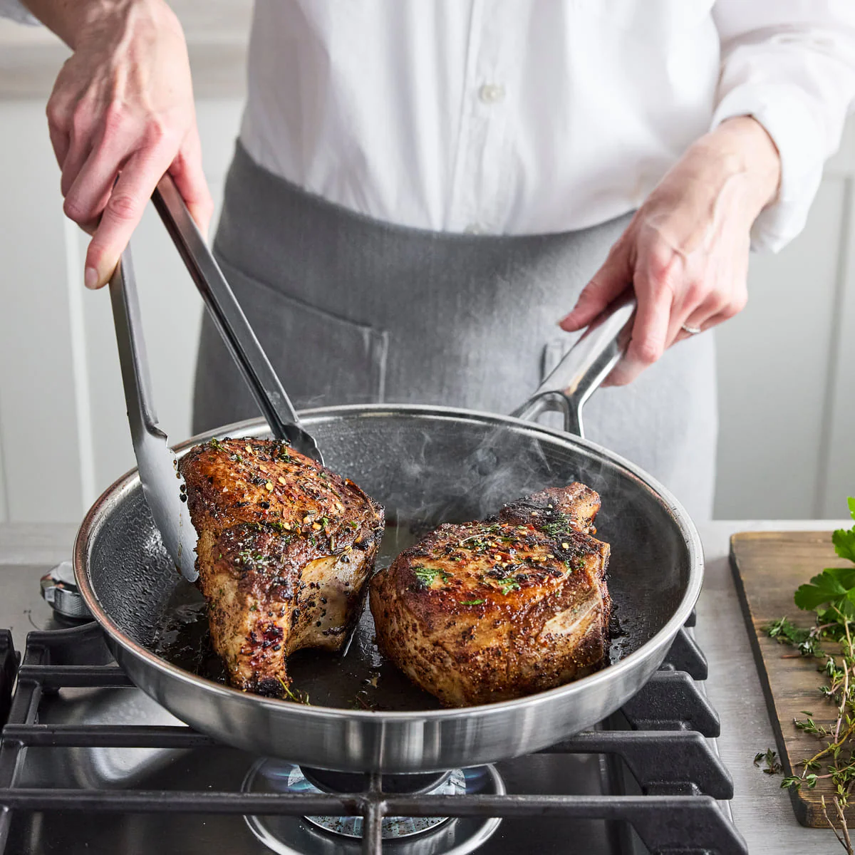 Apex<br> Thermobond Hybrid Ceramic Non-stick Wok - 28cm - Image 3